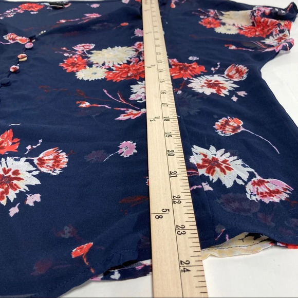 Torrid Womens 0 Plus Floral Sheer Crop Blouse - Picture 3 of 7